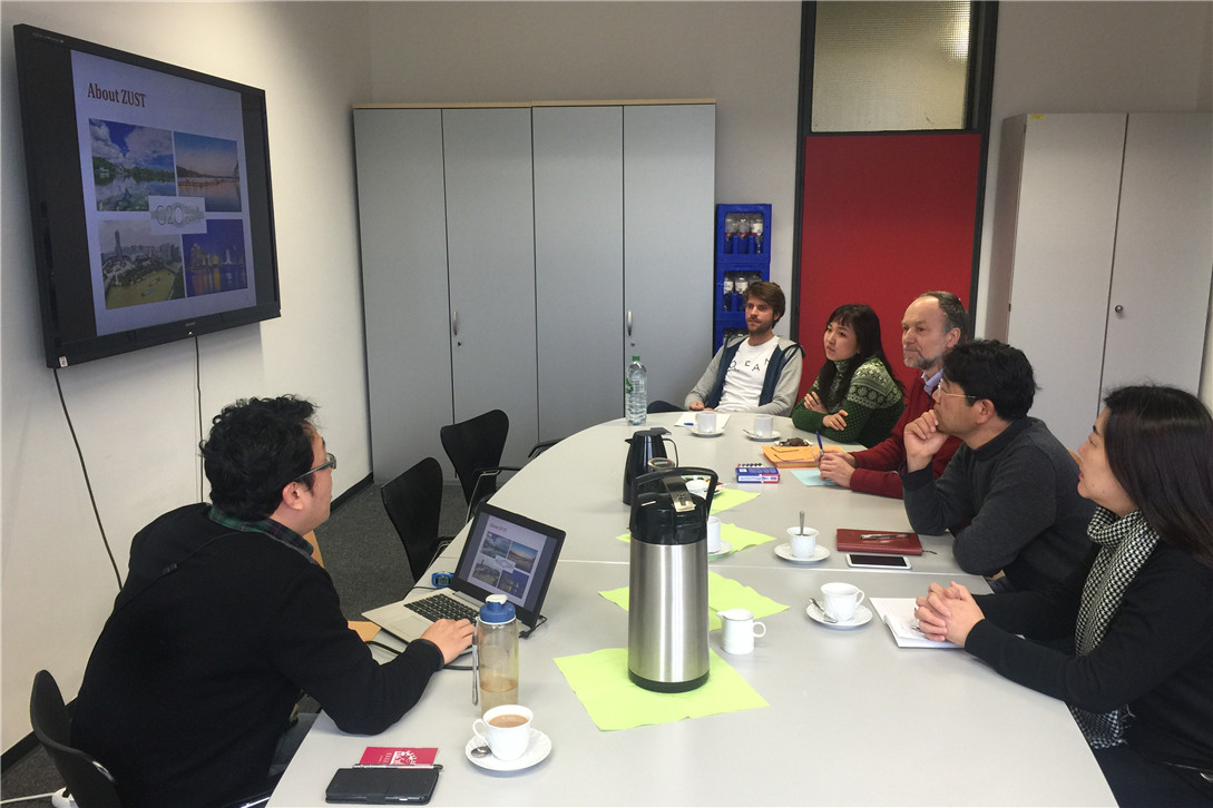 1488939484189253.jpg 吕贝克大学讨论_副本.jpg